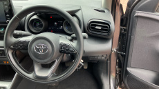 Toyota Yaris 1.5 Hybrid Design 5dr CVT Hybrid Hatchback